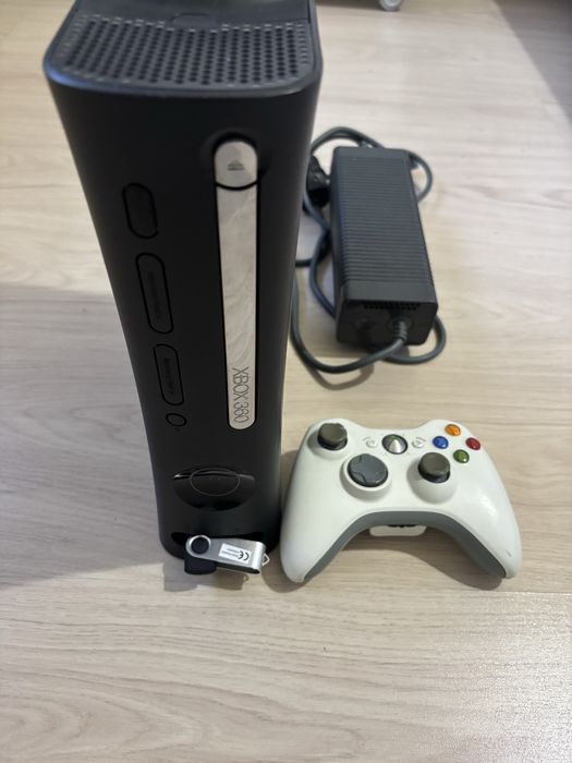 Xbox 360, modat, controller original