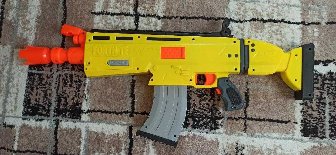 Hasbro Fortnite AR-L Nerf Elite Dart Blaster