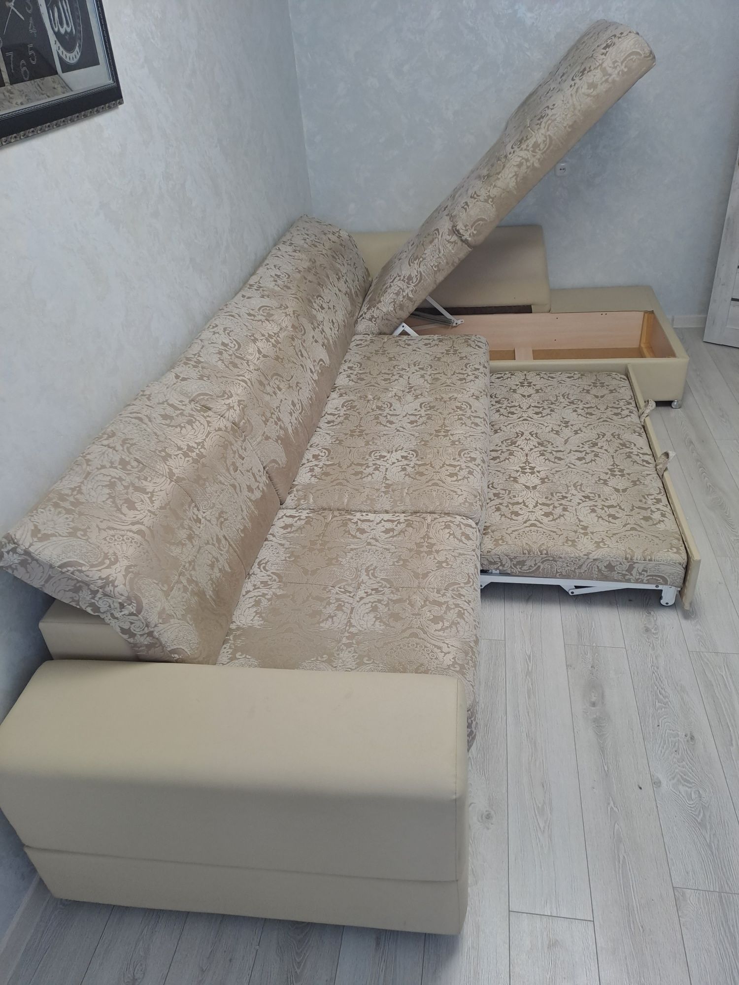 Продается б/у диван