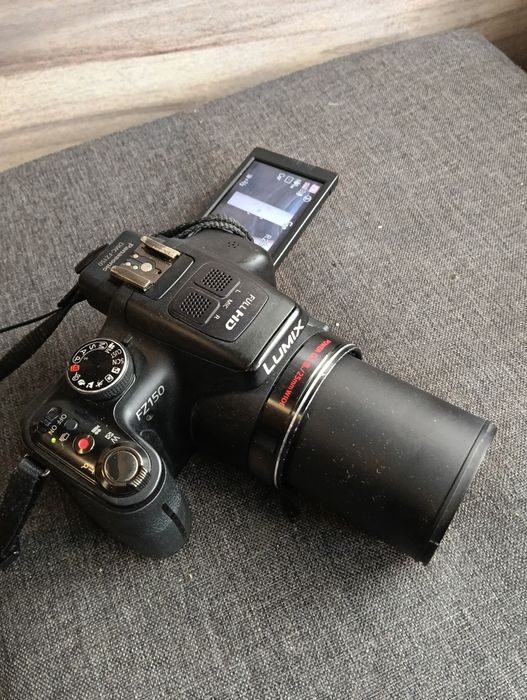 Lumix FZ150 made in Japan