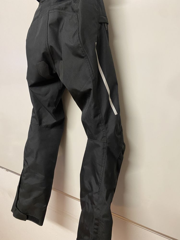 Panataloni Revit mar XS