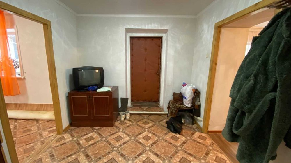 Продам 2-комн квартиру в здании бывшего сада, р-н 3 горбольницы