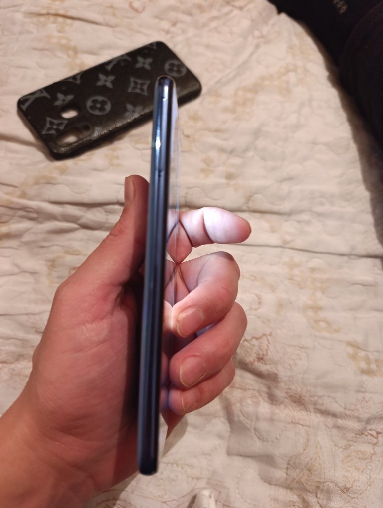 Samsung galaxy A40 kar.dok idial