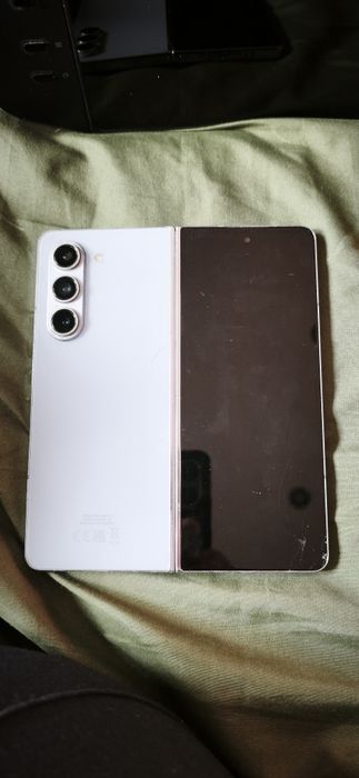 Samsung z fold 5