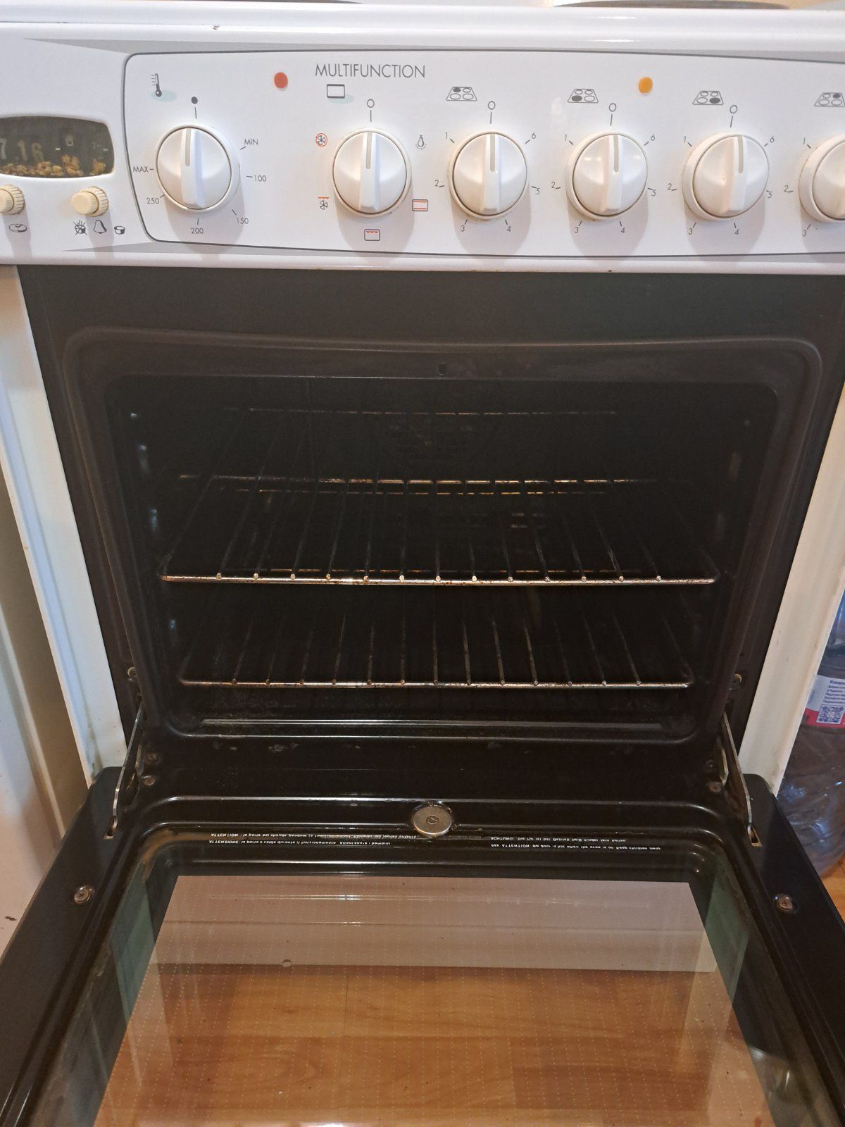 Готварска печка Indesit