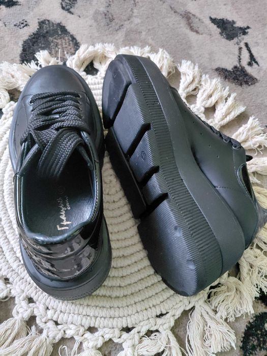 Спортни обувки от естествена кожа