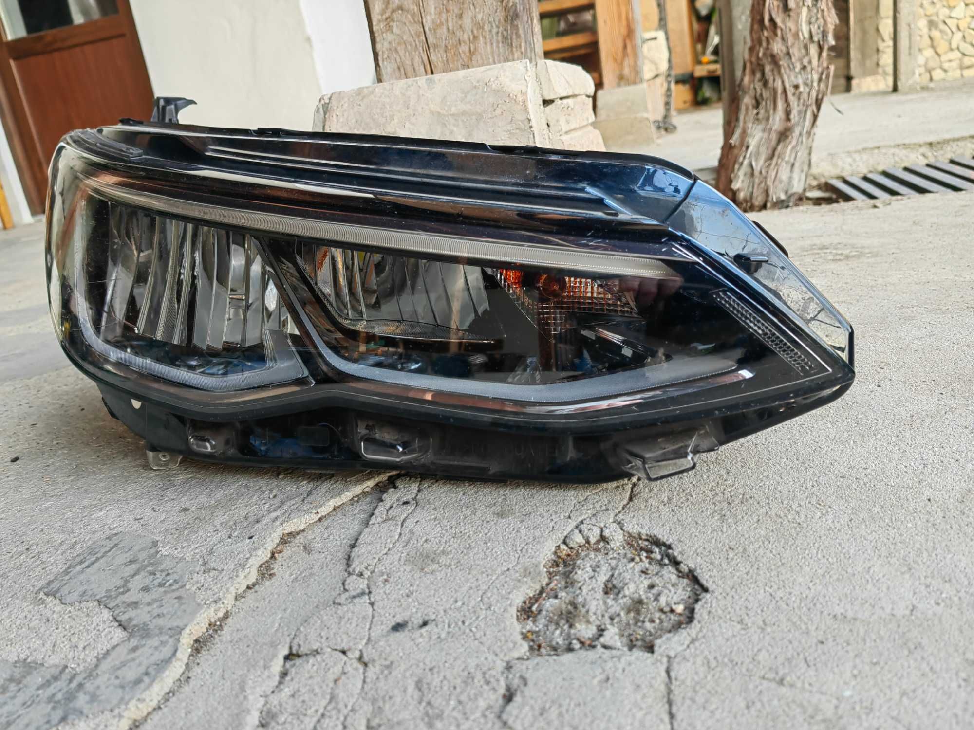 Фар VW Golf 8 LED десен / Фар Голф 8 / Фар Golf 8 Оригинален