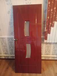 Деревянная дверь коричневый 6 штук