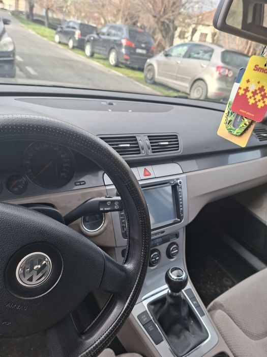 Vând  Passat  B6