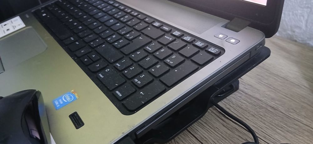 Vănd Laptop  Hp I5