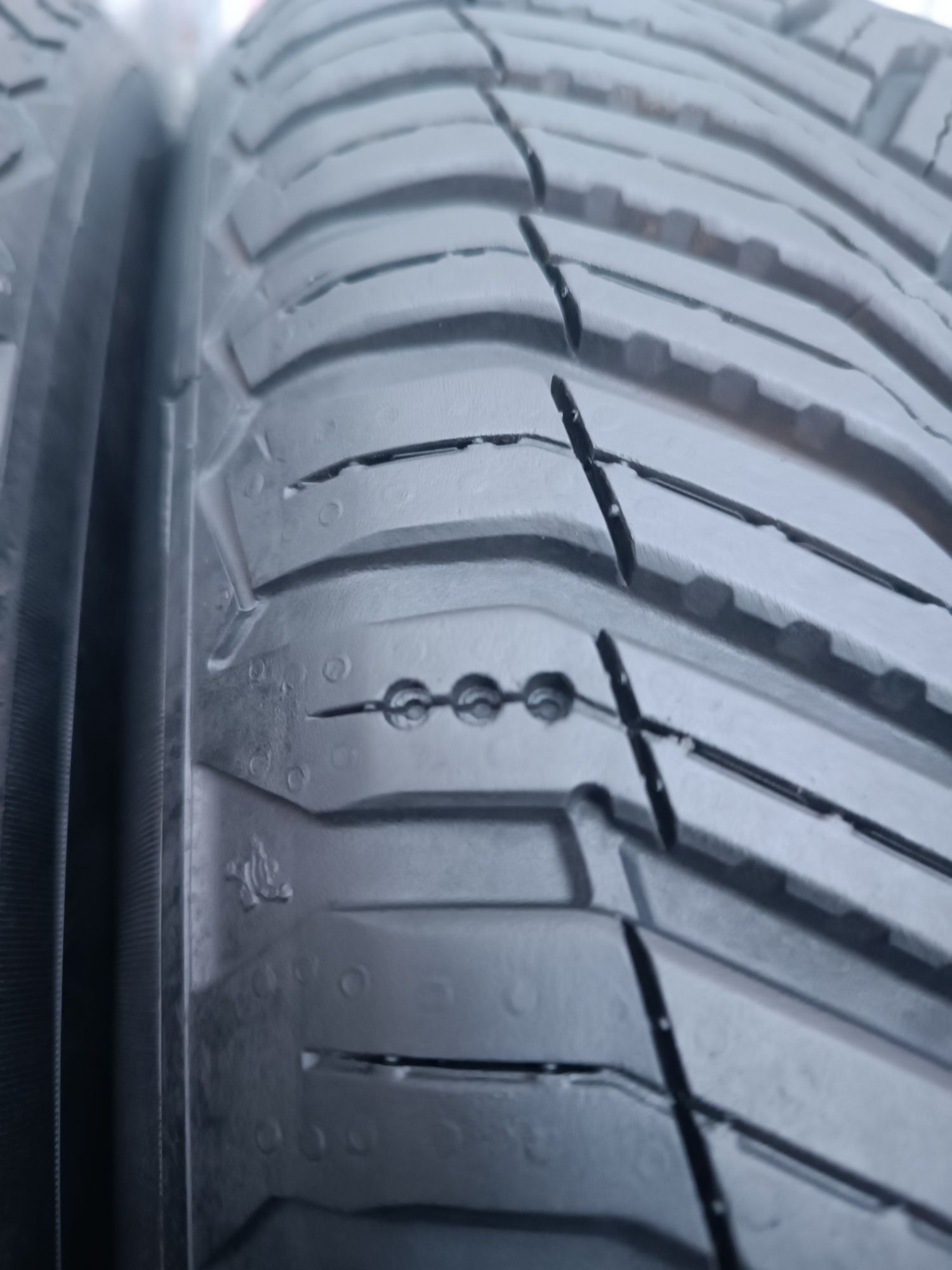 195/65/15 Michelin Дот 2524