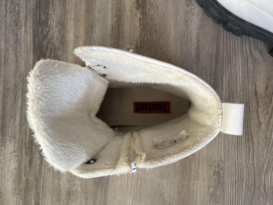 Бели ботуши “tendenz”