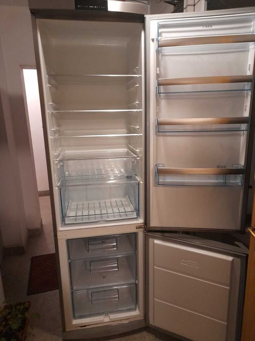 Хладилник с фризер AEG