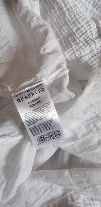 Vând rochie albă Reserved