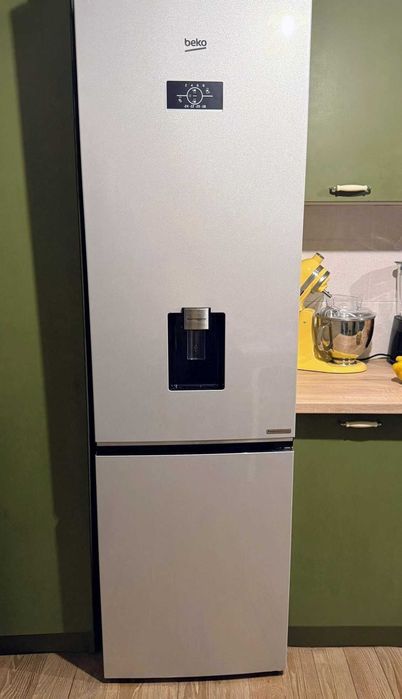 Combina frigorifica Beko B5RCNA405HDM, No Frost, 355 l