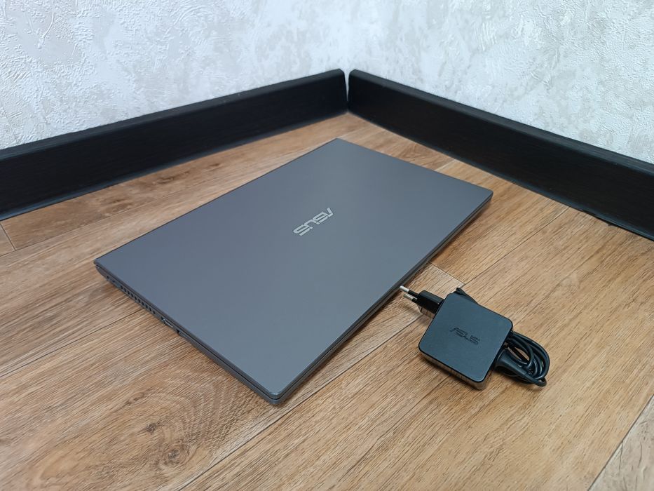 Современный Notebook ASUS
