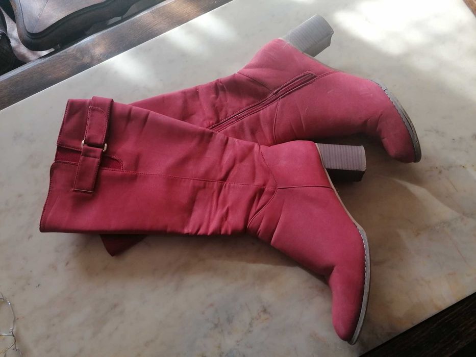 Високи дамски ботуши - среден ток, цвят "корал"