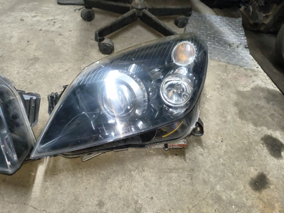 Фарове за Опел Астра Х