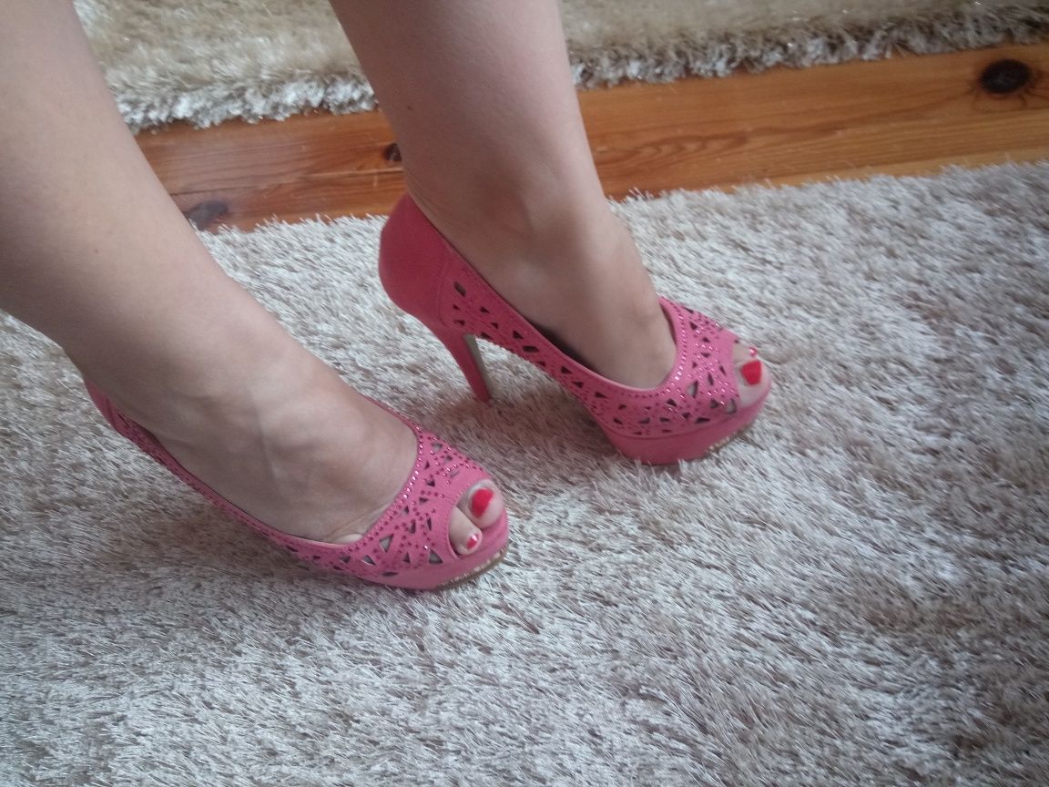 Обувки на висок ток- розови