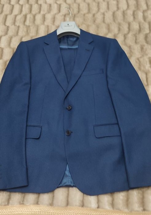 Продам костюм мужской