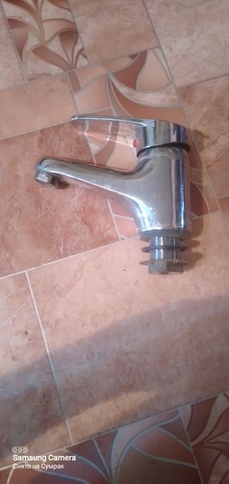 Смеситель для раковины в ванной,  в хорошем состоянии Россия