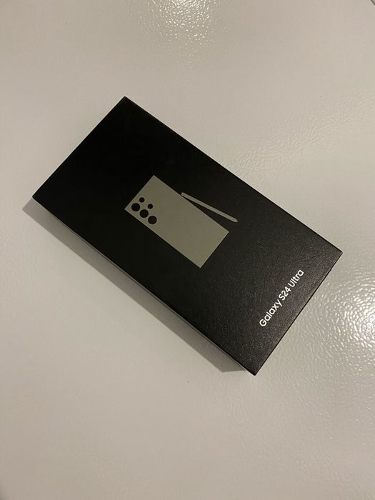 Samsung s24 ultra 256gb liber de retea În stare buna fără probleme