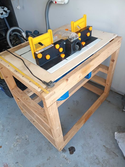 Masă cu frezat lemnul Dedra 1500 w monofazată