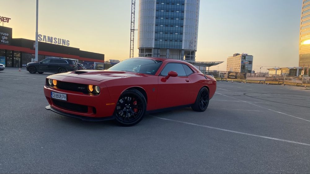 Dodge Challenger SRT Hellcat 6.2L HEMI