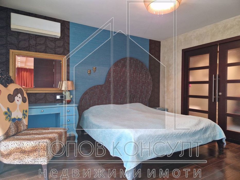 Продава се Тристаен апартамент в Пловдив, Кършияка - 177 кв.м за 1978 €/кв.м - Снимка #10