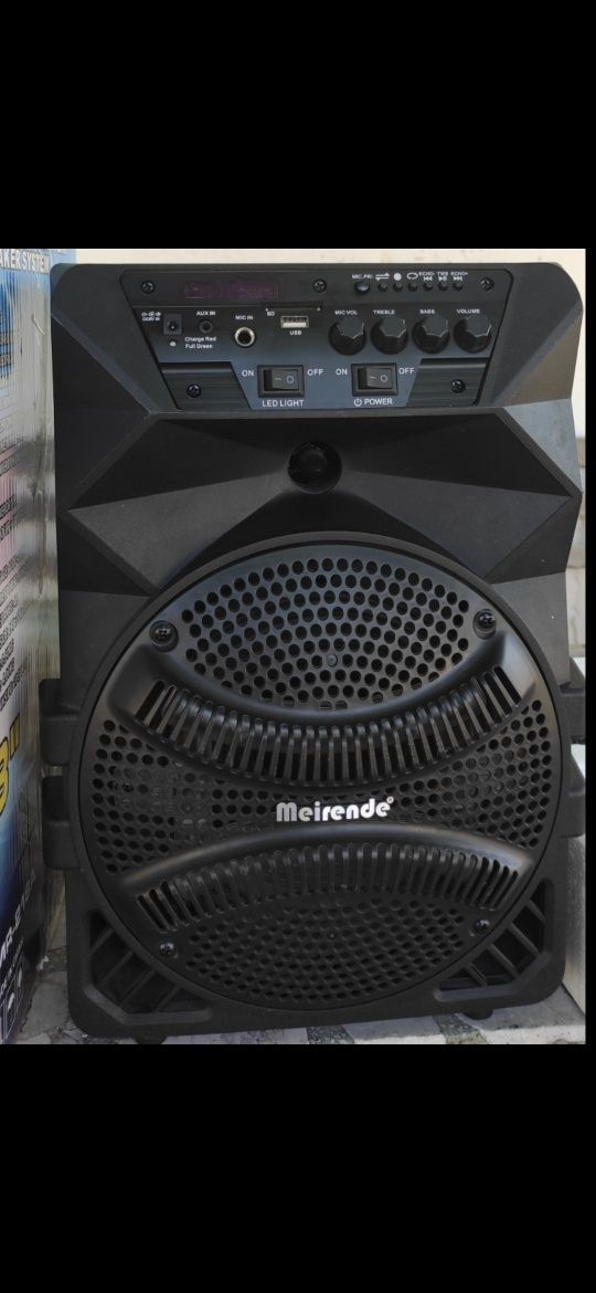 Кареоке Bluetooth тонколона с микрофон
