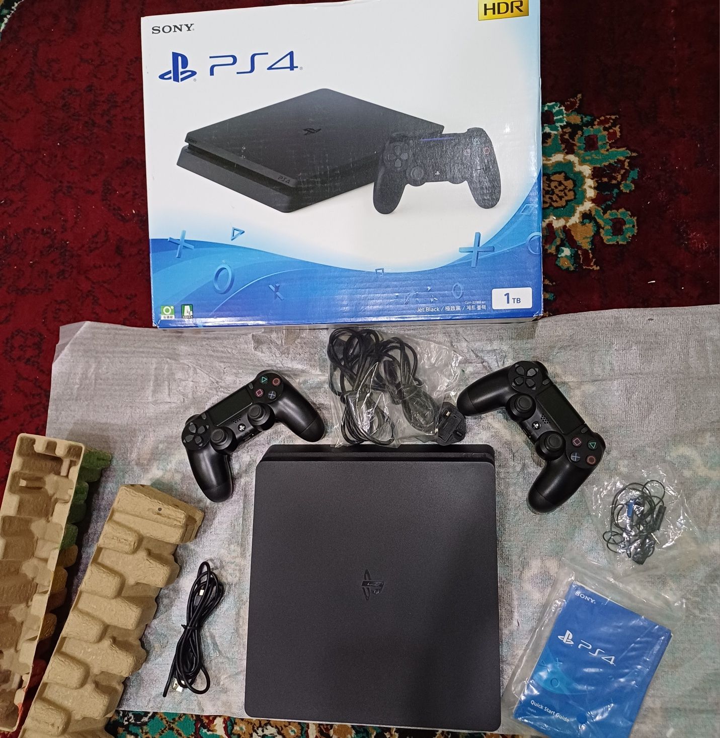 Игровая консоль Sony Play Station 4