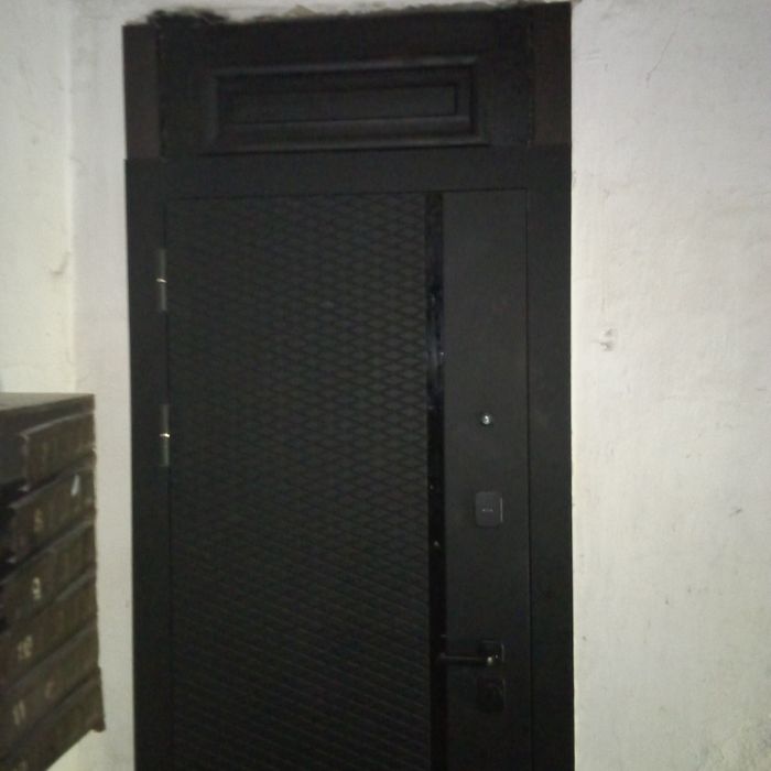 Установка дверей межкомнатных и входных