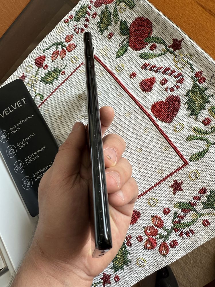 Продавам LG Velvet