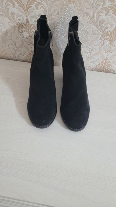 Продам ботильоны разные 3 пары