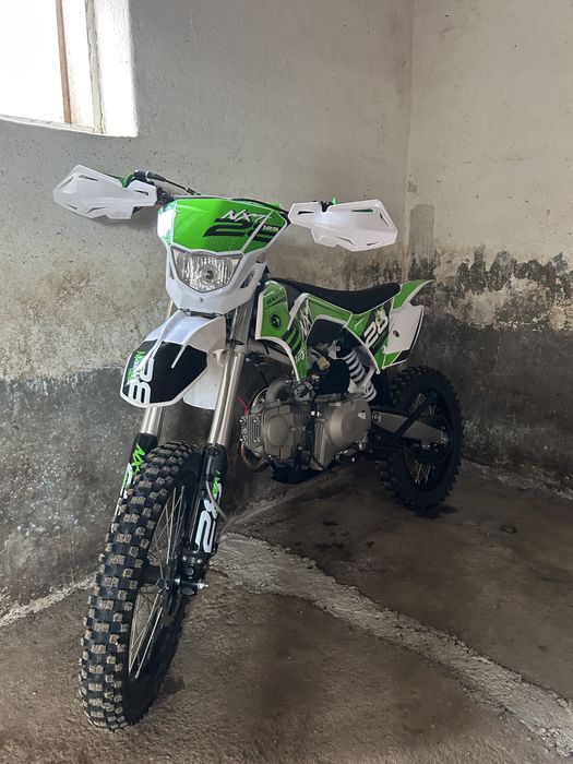Cross barton 125