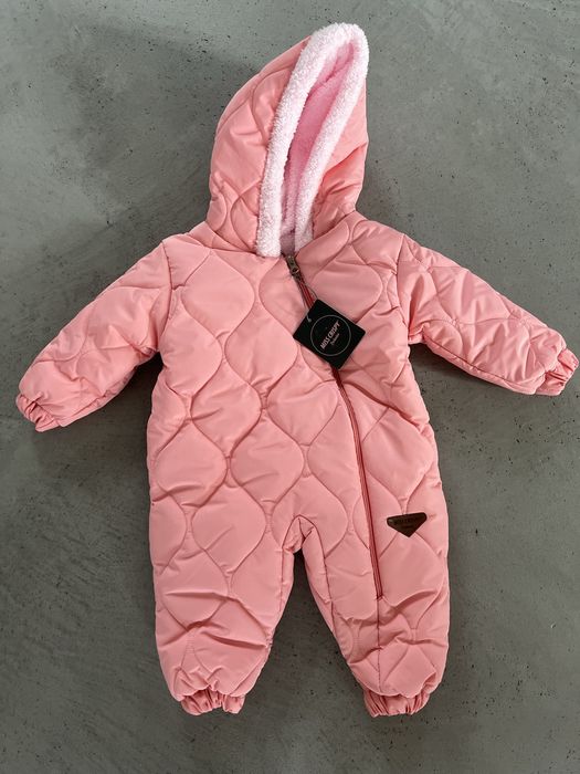 Чисто нов космонавт - Miss Crispy