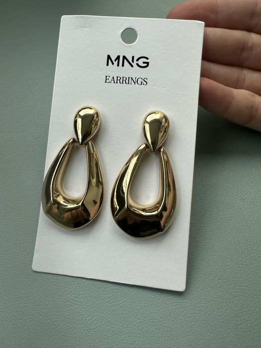 Cercei Mango aurii- noi in cutie