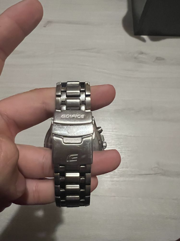 Casio edifice сребрист