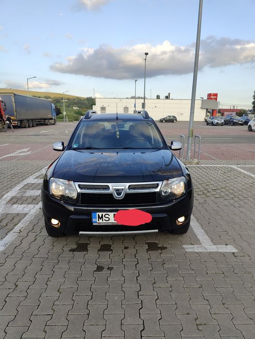 Vând dacia daster
