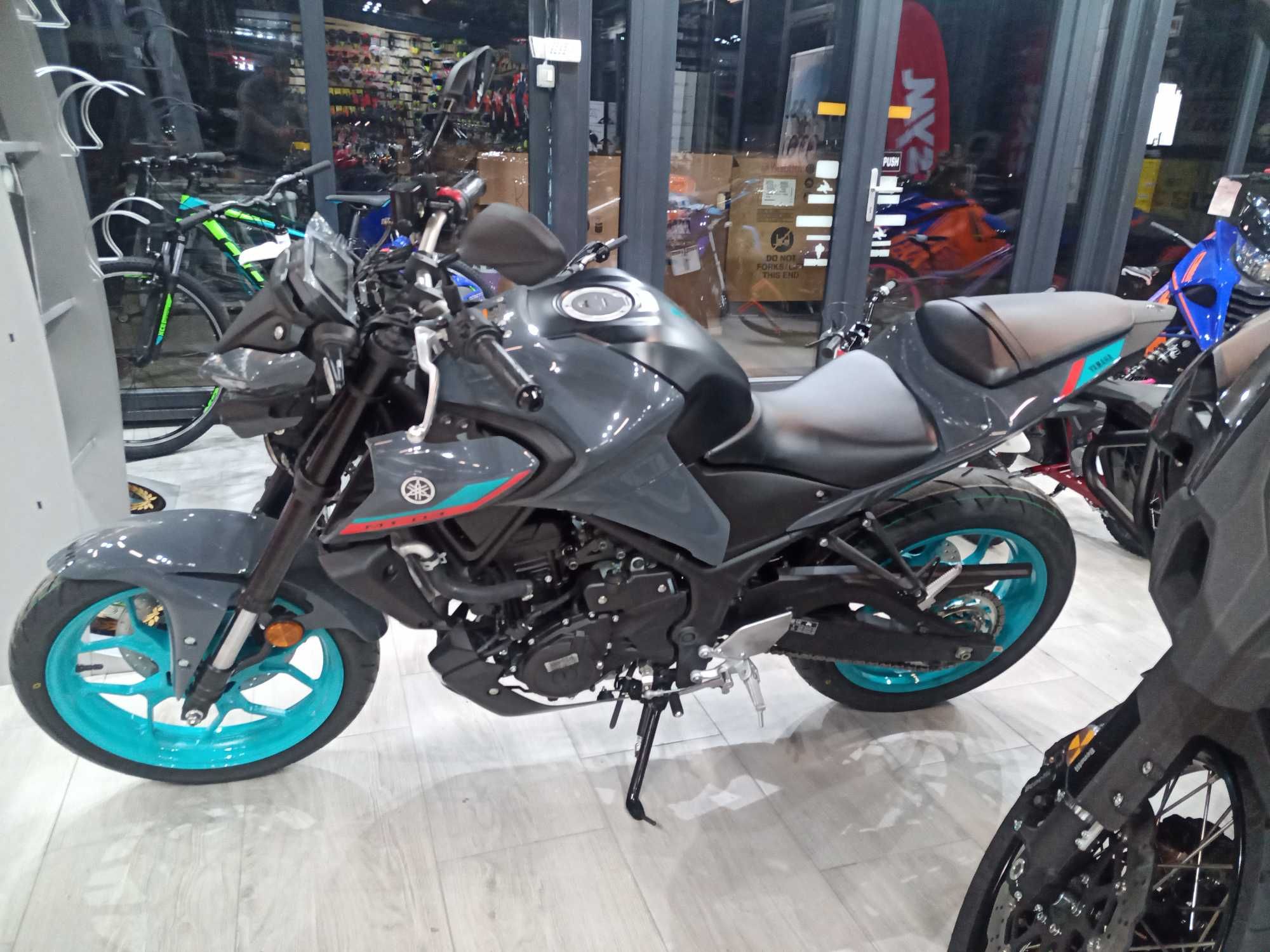 Yamaha MT-03 nou-pret PROMO-livrare prin EST BIKE Campina