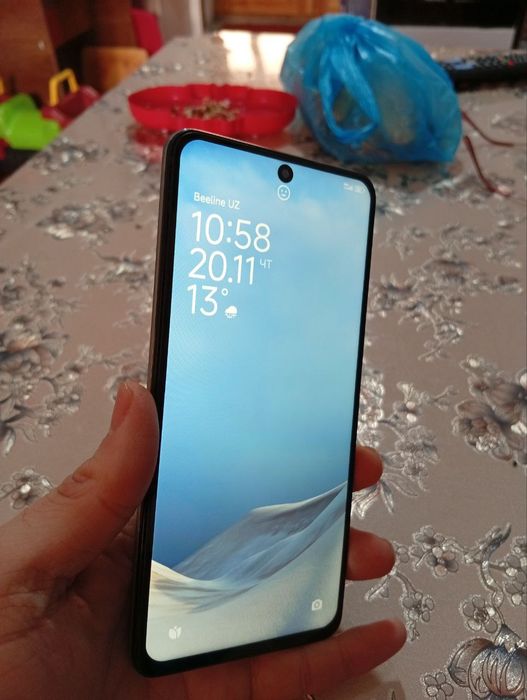Xiaomi 12T yaxshi xolatda pul zarur