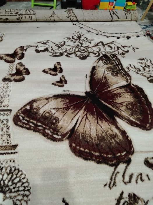 Продам ковёр Sag