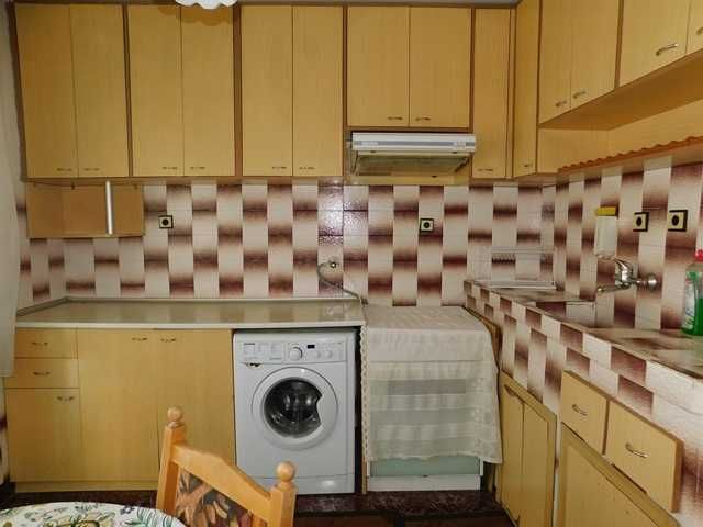 2-стаен апартамент, под наем, кв. "Боровец", гр. Търговище