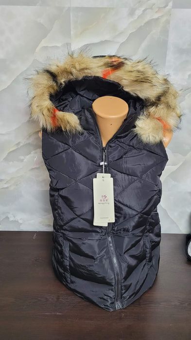 200ron Nou noute veste groase  cu fiermoar buzunare și gluga detașabil