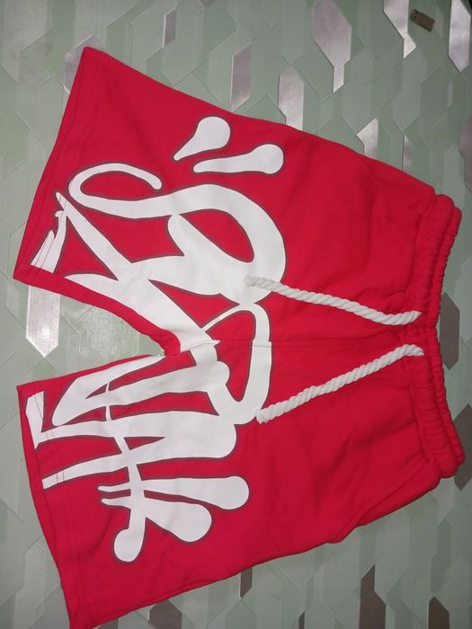 Продавам спортен комплект