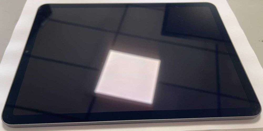 Таблет Apple iPad Air (5th Gen) WI-FI 64GB