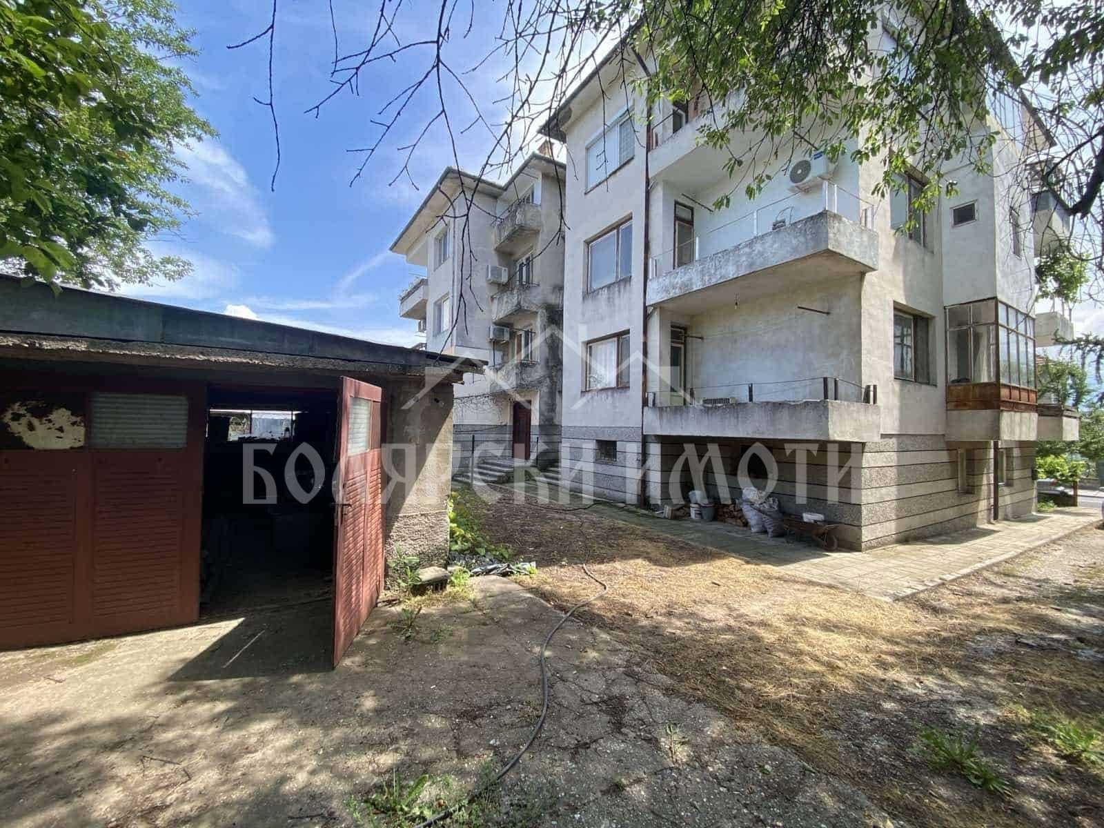 Многостаен апартамент в Полски Тръмбеш