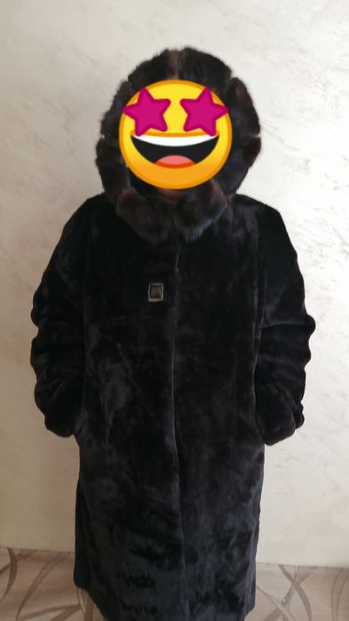 Шуба мутоновая со вставками норки, на размер 58-60 трапеция, новая