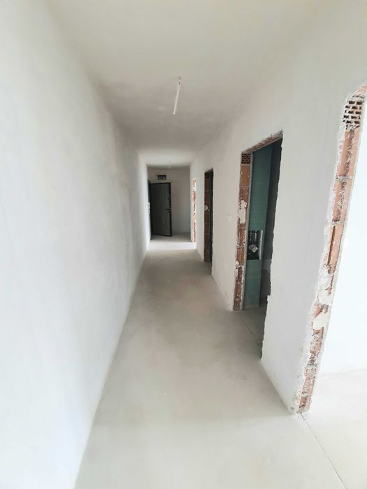 Продава се Тристаен апартамент в Велико Търново, Център - 118 кв.м за 1145 €/кв.м - Снимка #11