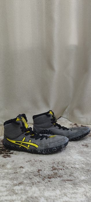 Барцовки Asics agressor